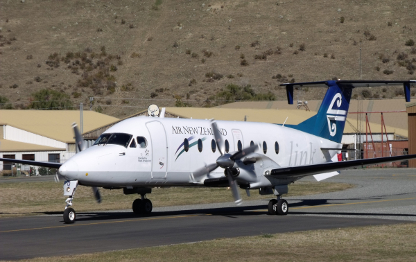 beechcraft-1900d-at-wanaka-1-cropped-and-adjusted.jpg